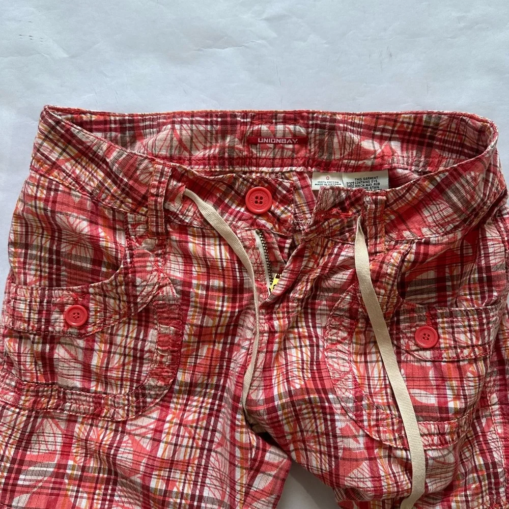 Unionbay Plaid Red Cargo Shorts for Women
